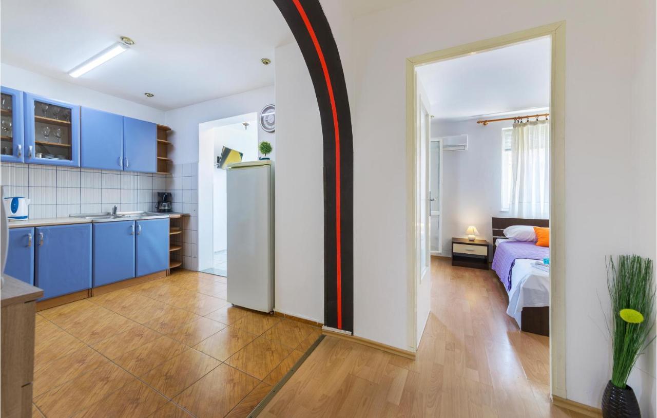 Nice Apartment In Pula With Kitchen Luaran gambar