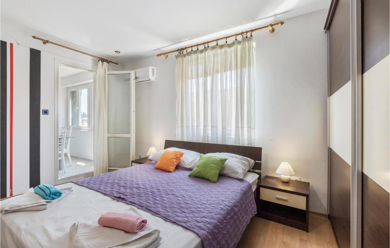 Nice Apartment In Pula With Kitchen Luaran gambar