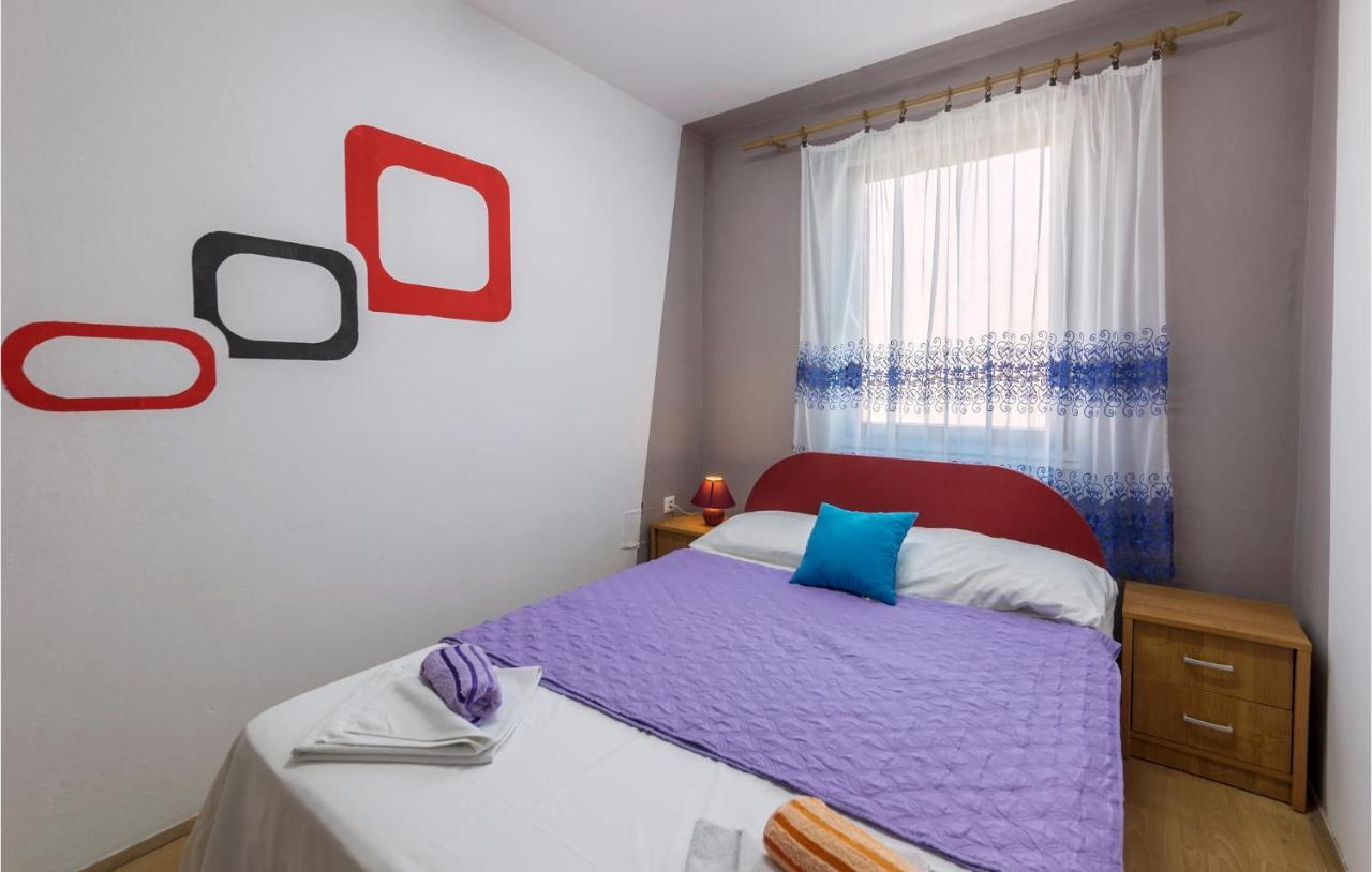 Nice Apartment In Pula With Kitchen Luaran gambar