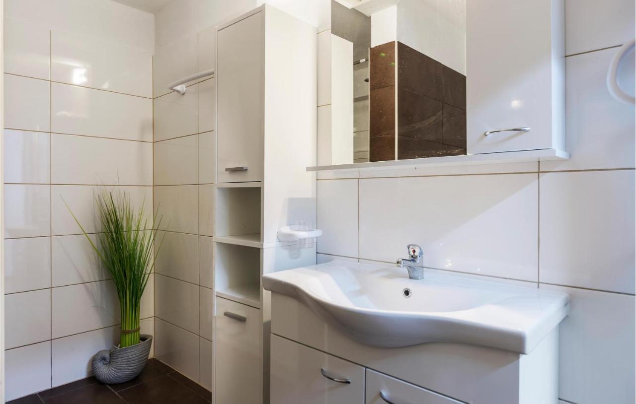Nice Apartment In Pula With Kitchen Luaran gambar